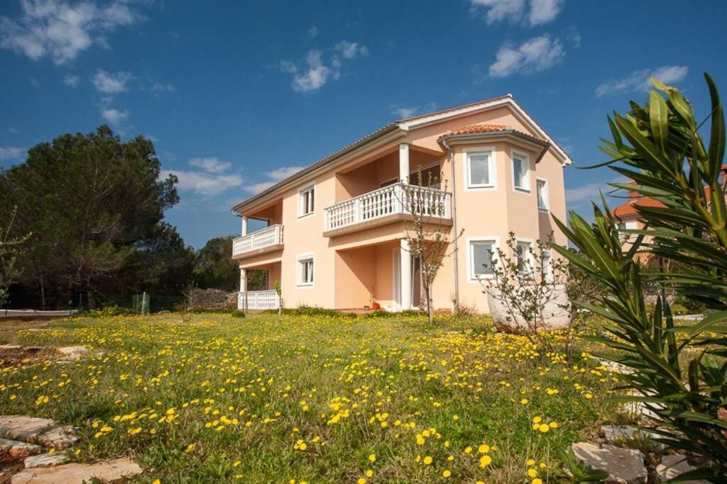 Apartments Doris, Krk Veglia Exterior foto